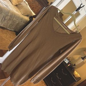 Sweater size small in great condition